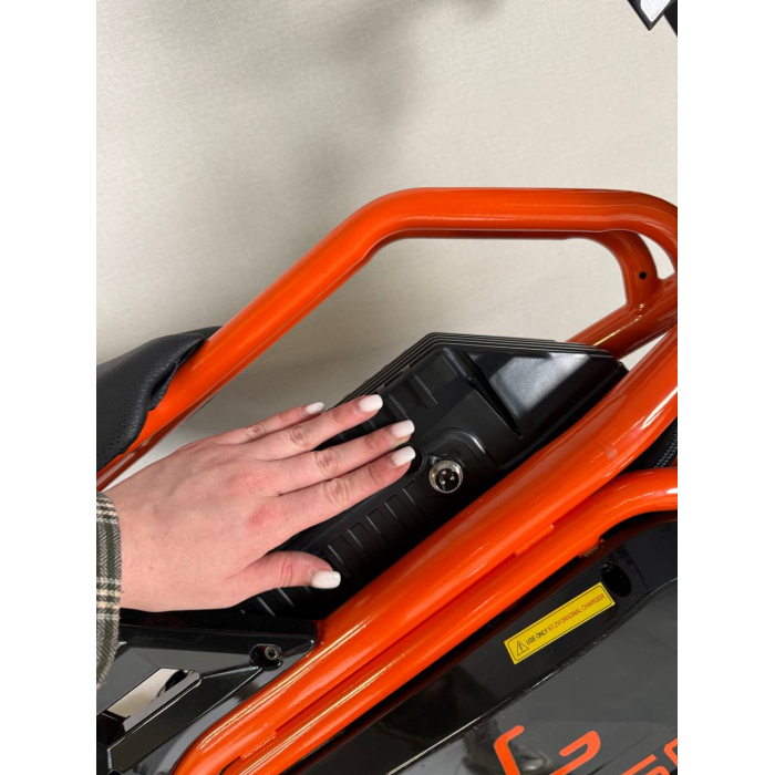 KUGOO R2 Orange AWD 3600W (2×1800W) 60V 31.2Ah — електричний Off-Road велосипед, повний привід AWD, Li-Ion акумулятор, швидкість до 80 км/год, запас ходу до 90 км, гідравлічні дискові гальма, NFC, LED-дисплей
