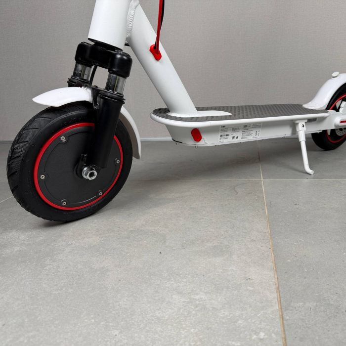 NEW 2026 Електросамокат UMi U8S White 500W 13Ah — стильний міський самокат з запасом ходу до 30 км