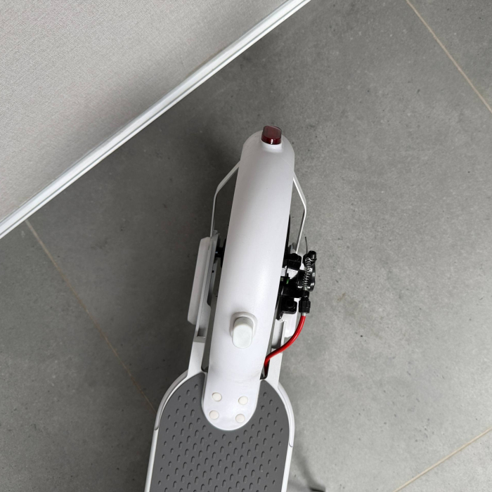 NEW 2026 Електросамокат UMi U8S White 500W 13Ah — стильний міський самокат з запасом ходу до 30 км