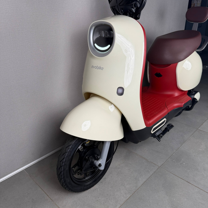 EVOBIKE UNO Graphene 600W 48V 20Ah молочний — міський електровелосипед із графеновим акумулятором, двомісний, LED-дисплей, подвійна амортизація, до 35 км/год, сигналізація, поворотники