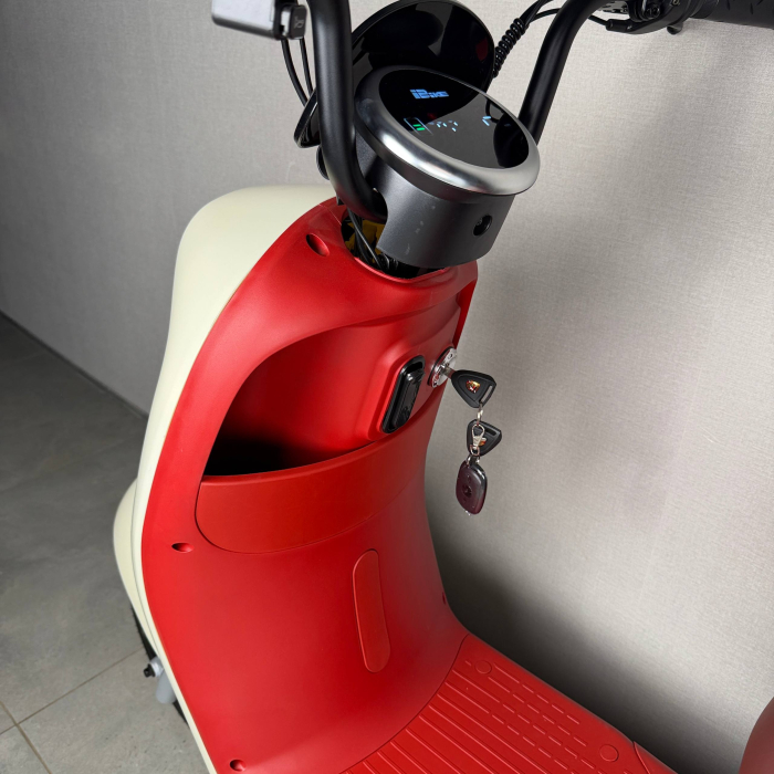 EVOBIKE UNO Graphene 600W 48V 20Ah молочний — міський електровелосипед із графеновим акумулятором, двомісний, LED-дисплей, подвійна амортизація, до 35 км/год, сигналізація, поворотники