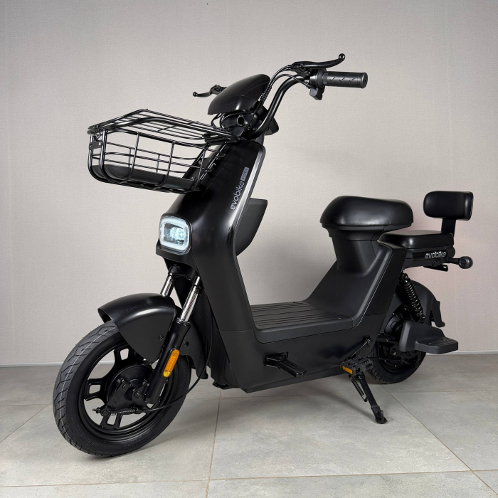 EVOBIKE YOTA 800W 48V 20Ah чорний — двомісний міський електровелосипед із графеновим акумулятором, переднім металевим кошиком, подвійною амортизацією, LED-дисплеєм, сигналізацією, поворотниками, до 35 км/год