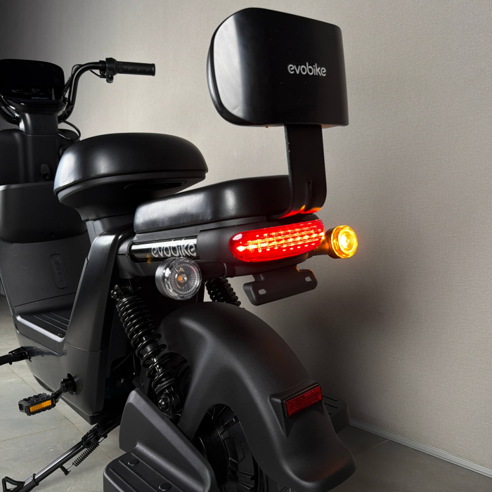 EVOBIKE YOTA 800W 48V 20Ah чорний — двомісний міський електровелосипед із графеновим акумулятором, переднім металевим кошиком, подвійною амортизацією, LED-дисплеєм, сигналізацією, поворотниками, до 35 км/год