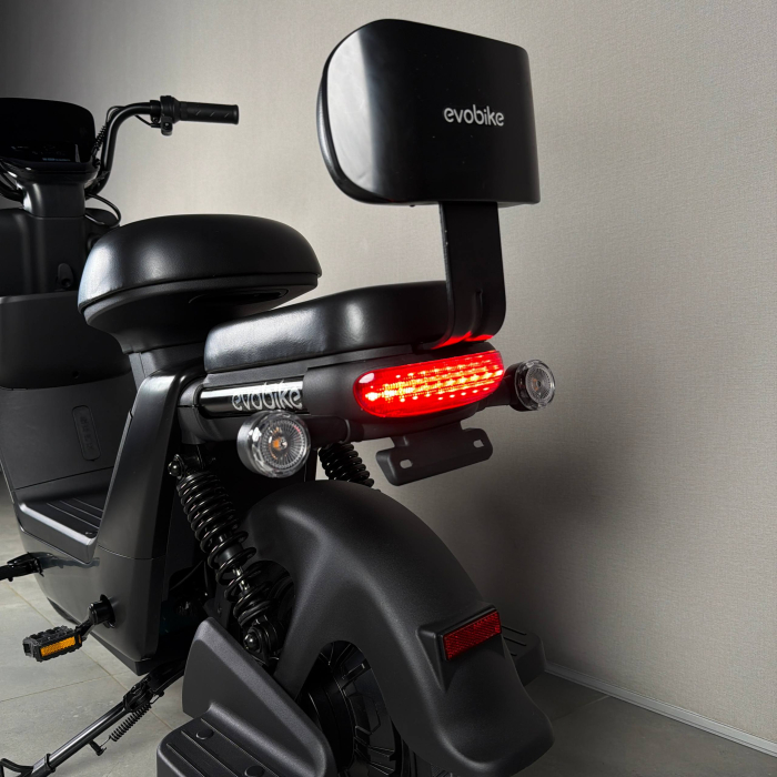 EVOBIKE YOTA 800W 48V 20Ah чорний — двомісний міський електровелосипед із графеновим акумулятором, переднім металевим кошиком, подвійною амортизацією, LED-дисплеєм, сигналізацією, поворотниками, до 35 км/год