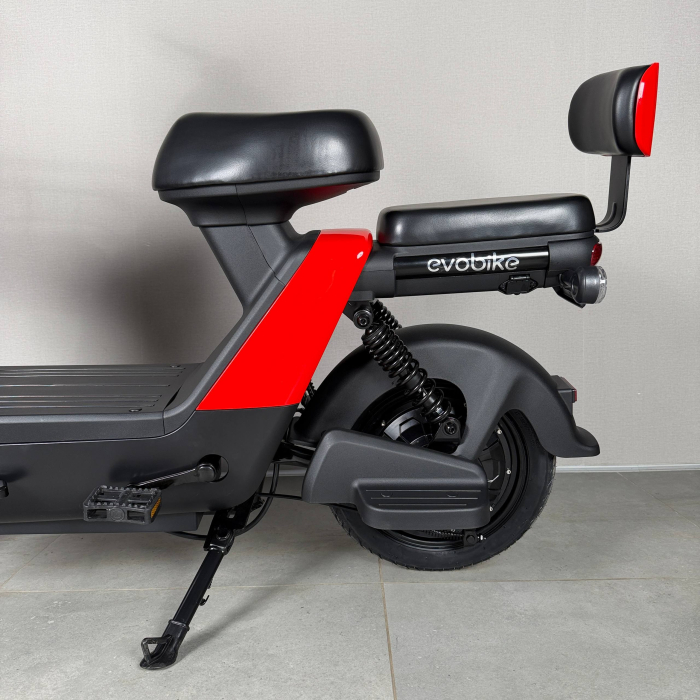 EVOBIKE YOTA 800W 48V 20Ah червоний — двомісний міський електровелосипед із графеновим акумулятором, переднім металевим кошиком, подвійною амортизацією, LED-дисплеєм, сигналізацією, поворотниками, до 35 км/год