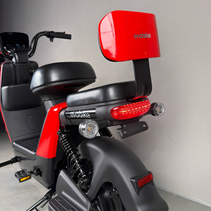 EVOBIKE YOTA 800W 48V 20Ah червоний — двомісний міський електровелосипед із графеновим акумулятором, переднім металевим кошиком, подвійною амортизацією, LED-дисплеєм, сигналізацією, поворотниками, до 35 км/год