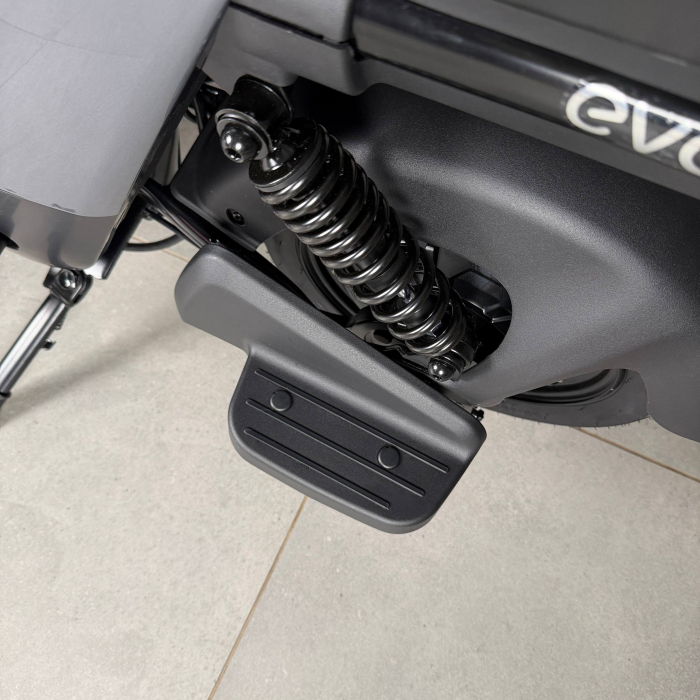 EVOBIKE YOTA 800W 48V 20Ah графіт — двомісний міський електровелосипед із графеновим акумулятором, переднім металевим кошиком, подвійною амортизацією, LED-дисплеєм, сигналізацією, поворотниками, до 35 км/год